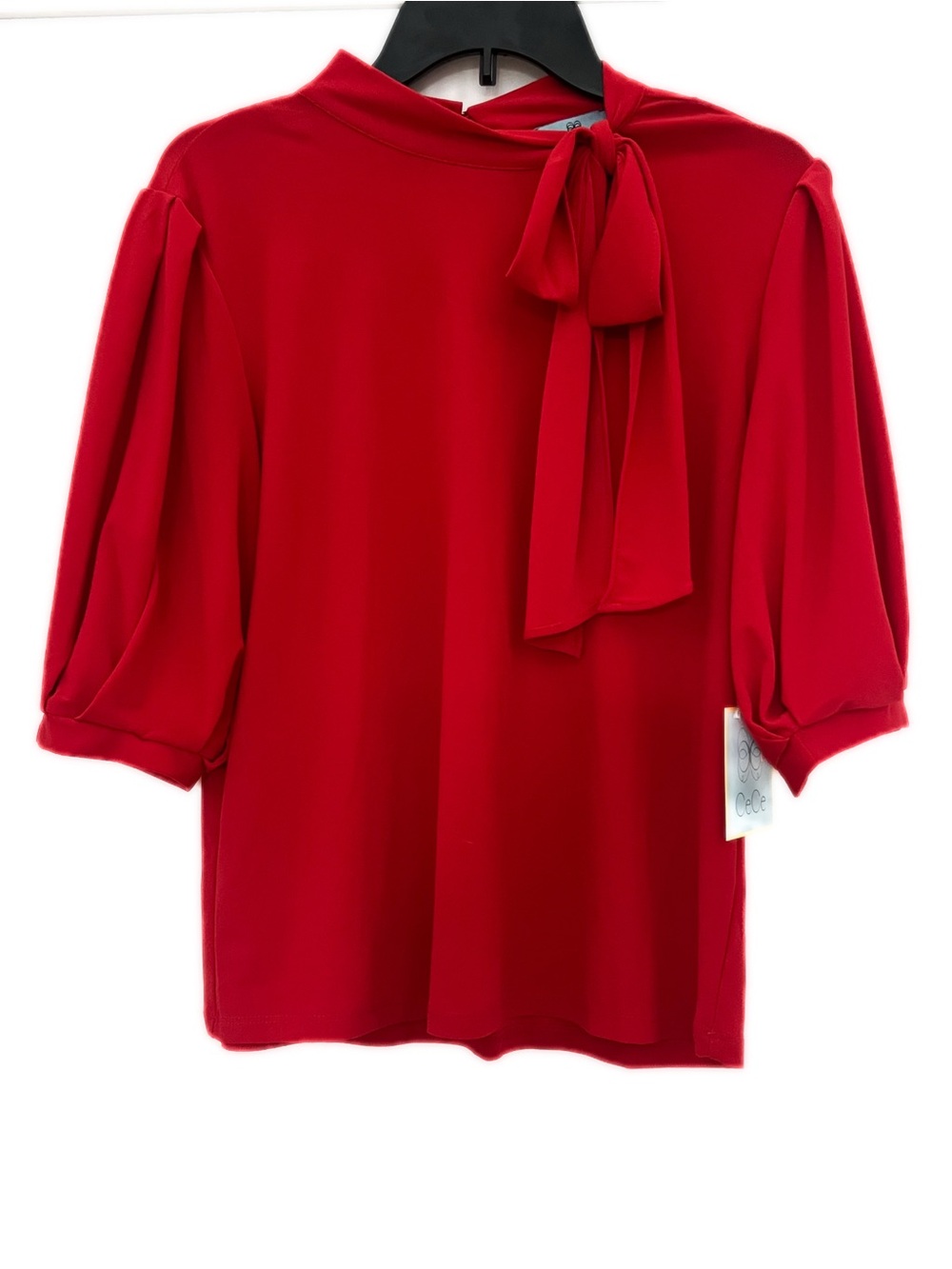 Cece red 3/4 sleeve top. Size medium. NWT (missing one button)